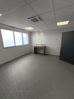 Bureau - 62 m² - 2 pièces