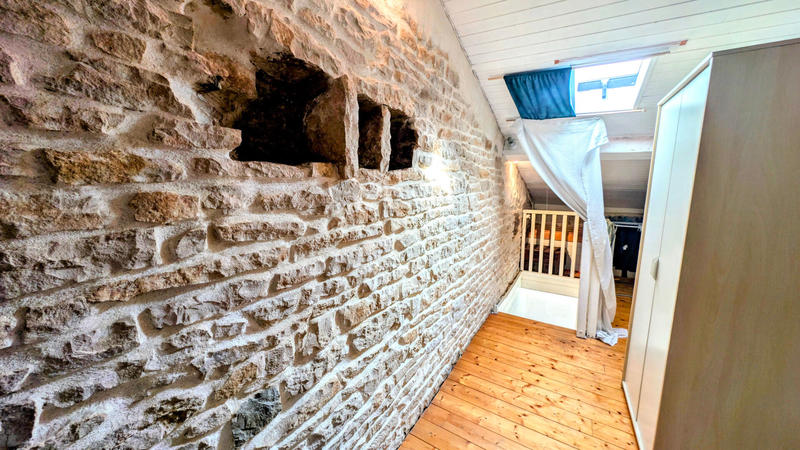 Appartement - 80 m² - 4 pièces