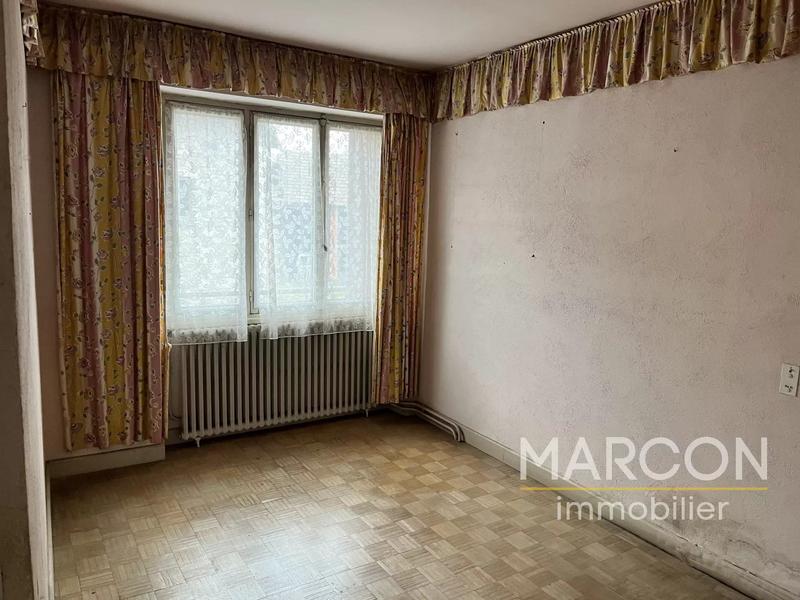 Maison - 265 m² - 10 pièces