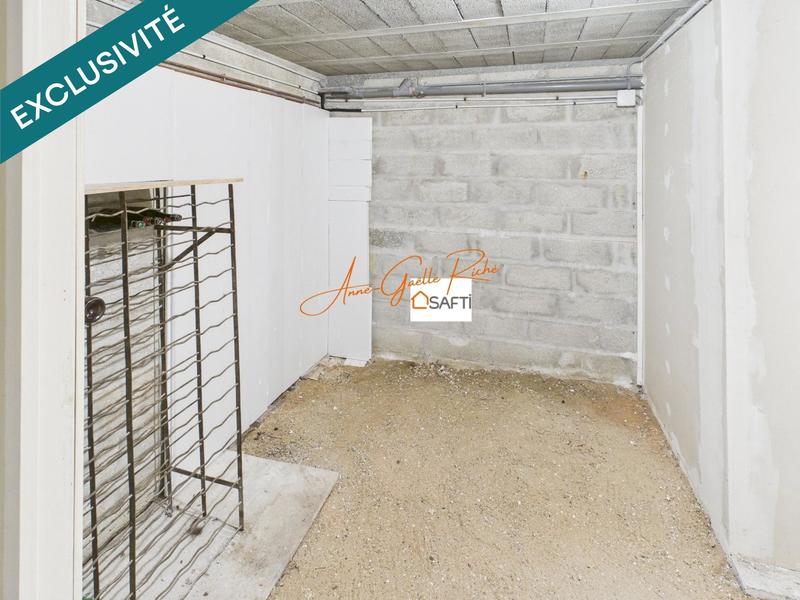 Maison - 255 m² - 9 pièces