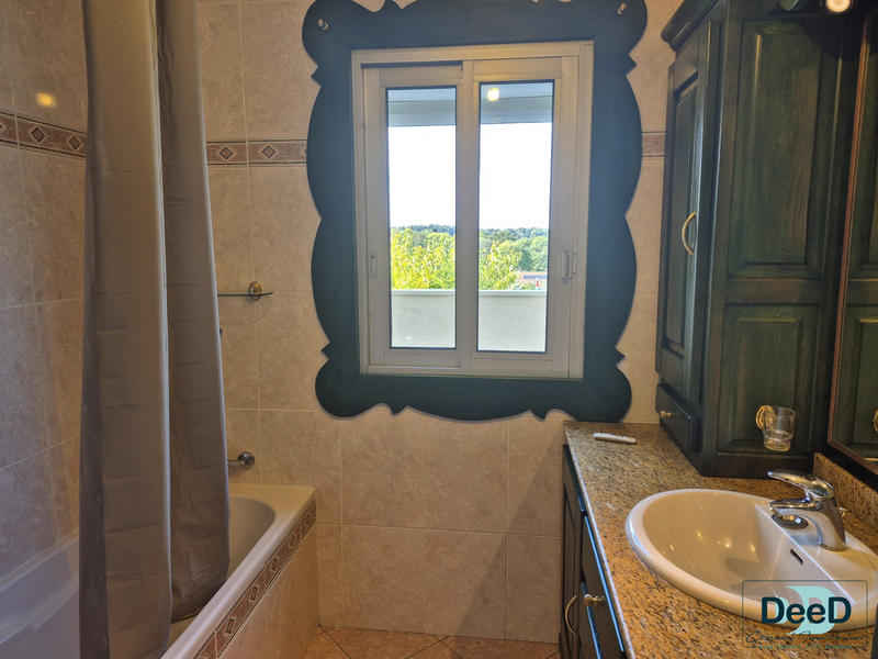 Appartement - 75 m² - 3 pièces