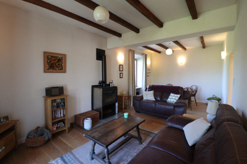 Maison - 111 m² - 6 pièces