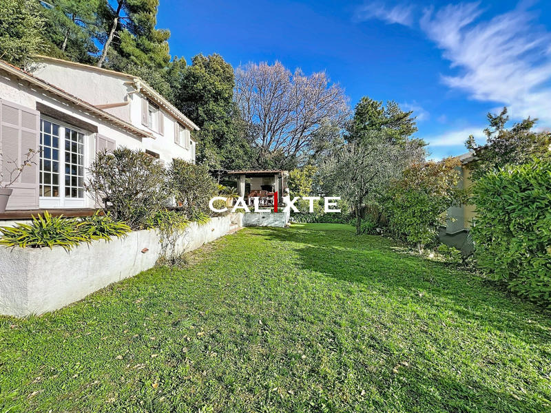 Maison traditionnelle - 70 m² - 3 pièces