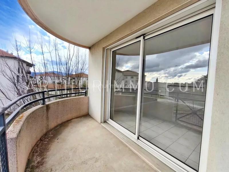 Appartement - 72 m² - 3 pièces