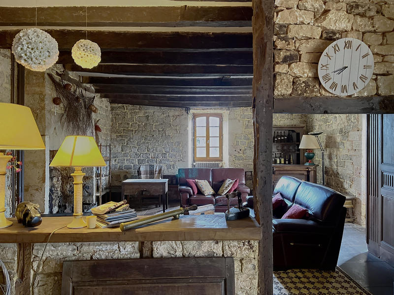 Maison - 280 m² - 8 pièces