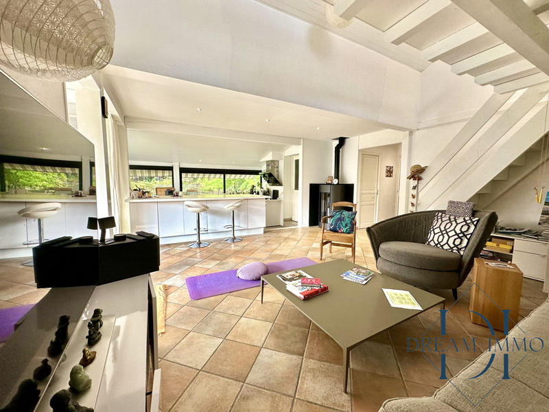 Maison ancienne - 188 m² - 6 pièces