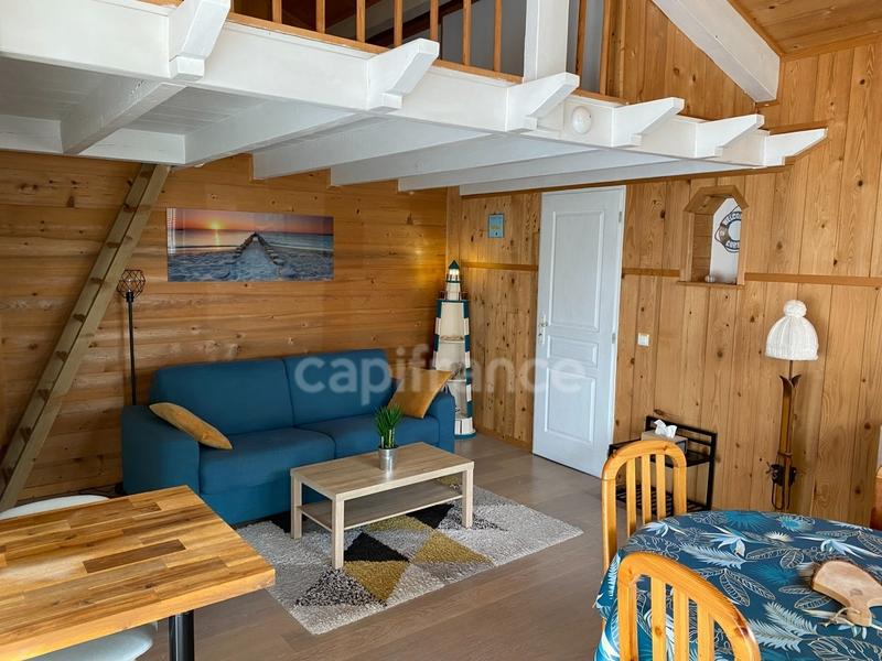 Maison - 180 m² - 7 pièces