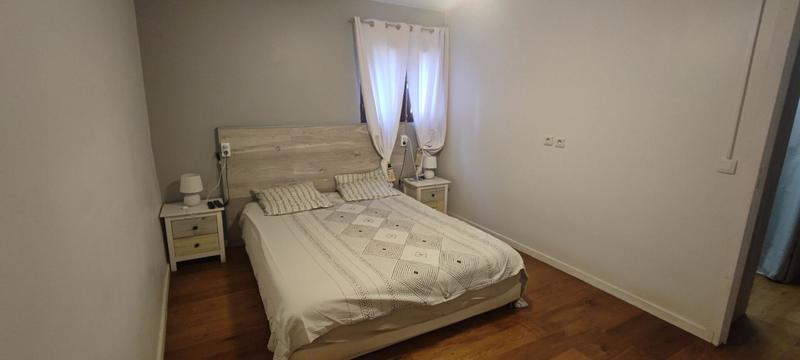 Maison - 216 m² - 9 pièces