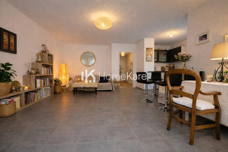 Appartement - 84 m² - 4 pièces
