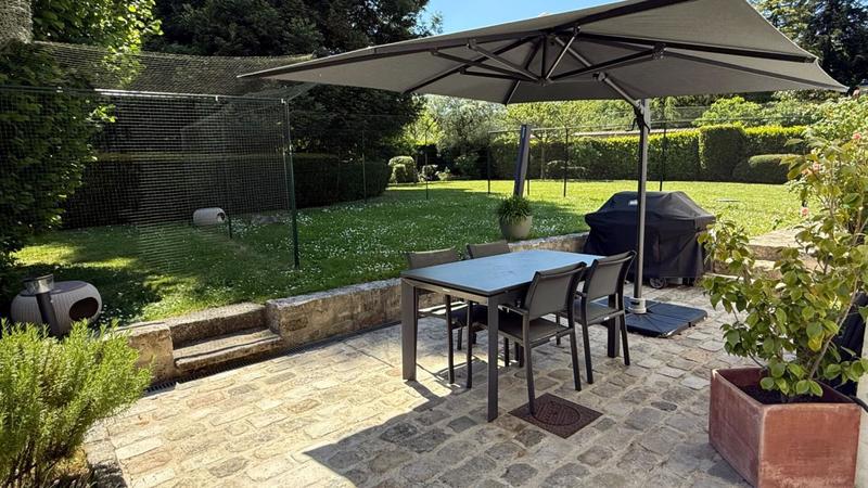 Maison - 190 m² - 10 pièces