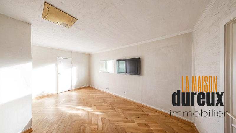 Maison traditionnelle - 114 m² - 6 pièces