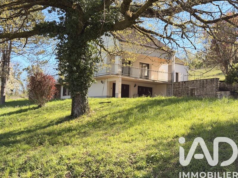 Maison - 171 m² - 7 pièces