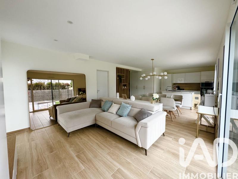 Maison - 142 m² - 6 pièces