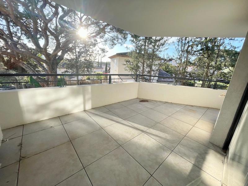 Appartement - 93 m² - 4 pièces