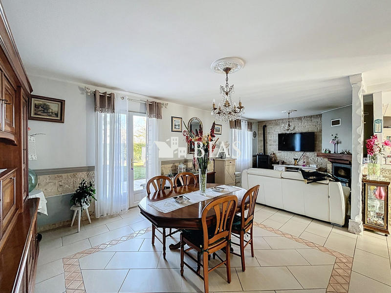 Maison - 115 m² - 6 pièces