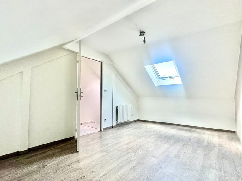 Appartement - 103 m² - 5 pièces