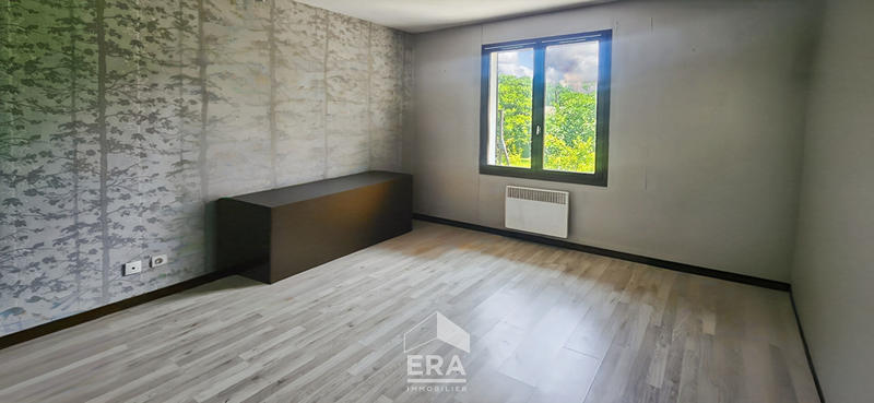 Maison - 160 m² - 10 pièces