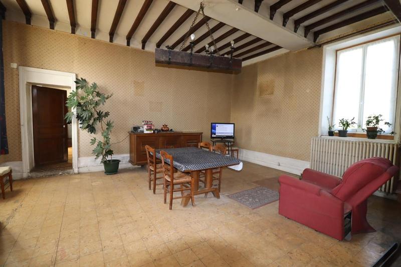 Maison - 237 m² - 10 pièces