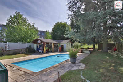 Villa - 418 m² - 10 pièces