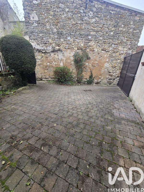 Maison - 358 m² - 10 pièces