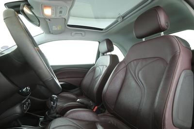 Opel Adam 1.4 Twinport Glam 87 ch