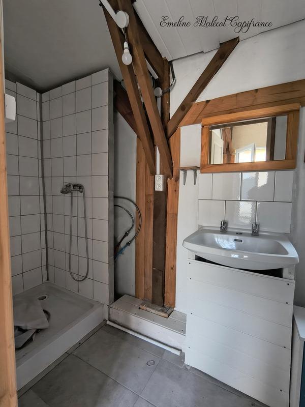 Maison - 185 m² - 8 pièces