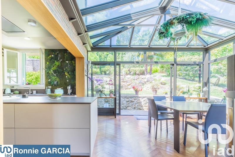 Maison - 167 m² - 7 pièces