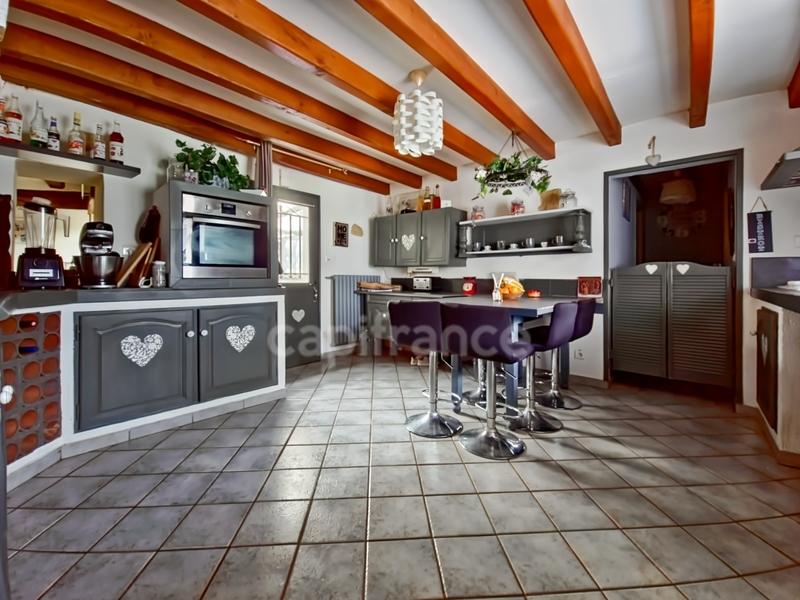 Maison - 143 m² - 7 pièces