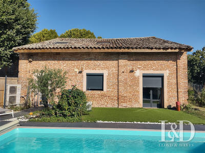 Maison - 200 m² - 6 pièces