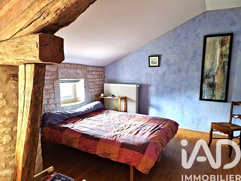 Maison de village - 279 m² - 10 pièces