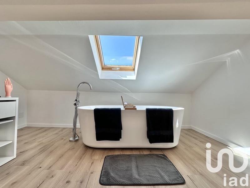 Maison de ville - 200 m² - 6 pièces