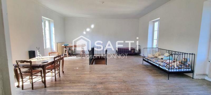 Maison - 350 m² - 11 pièces