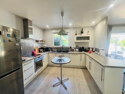 Maison - 106 m² - 4 pièces