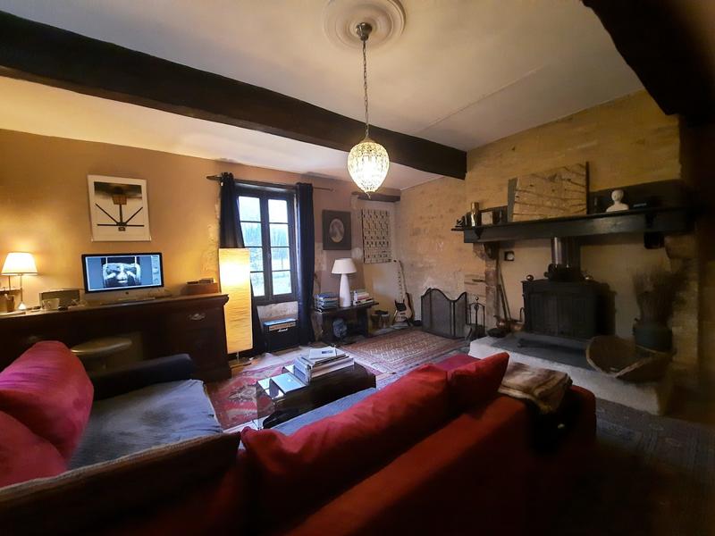 Maison traditionnelle - 302 m² - 7 pièces