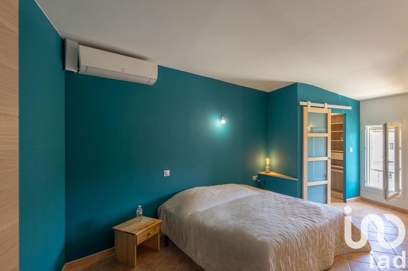 Maison - 325 m² - 9 pièces