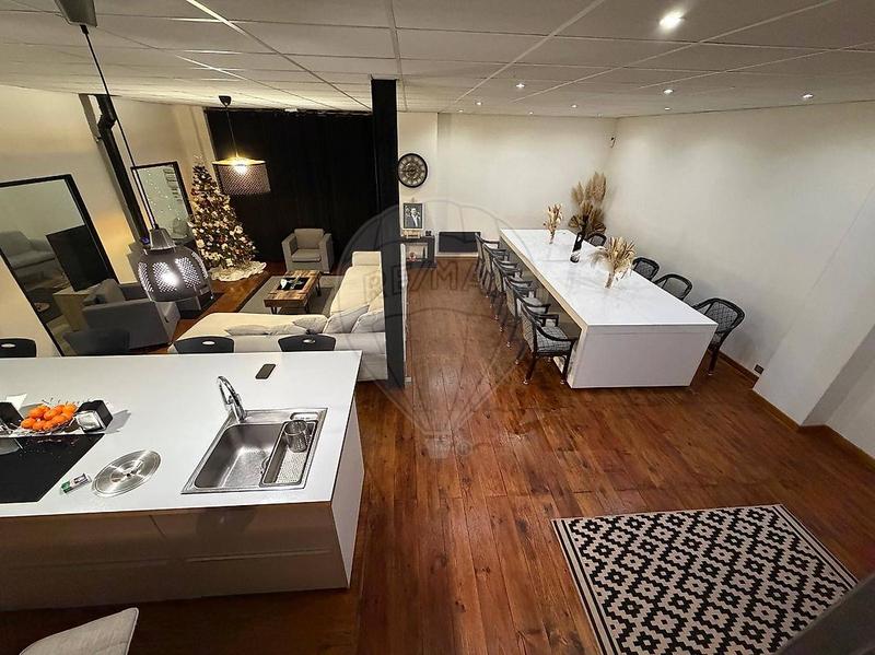 Maison - 191 m² - 6 pièces