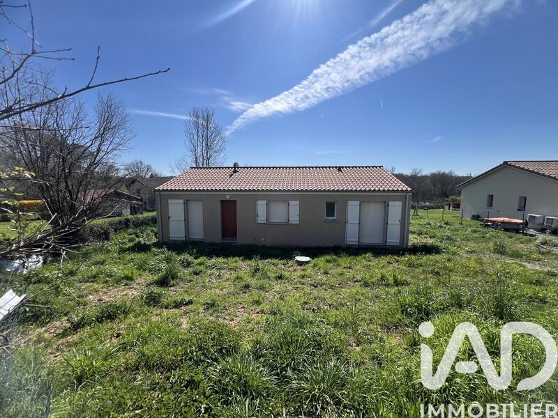 Maison - 90 m² - 4 pièces