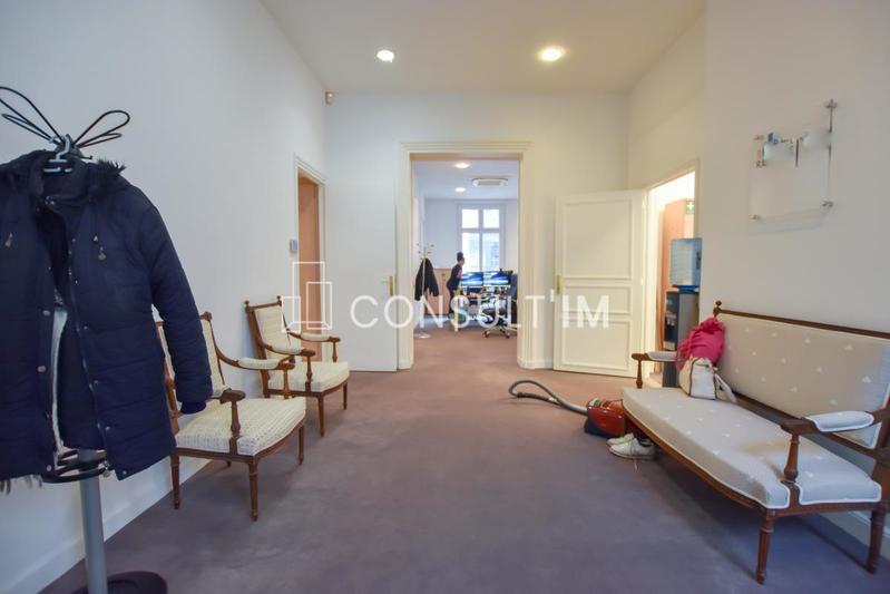 Bureau - 208 m² - 9 pièces