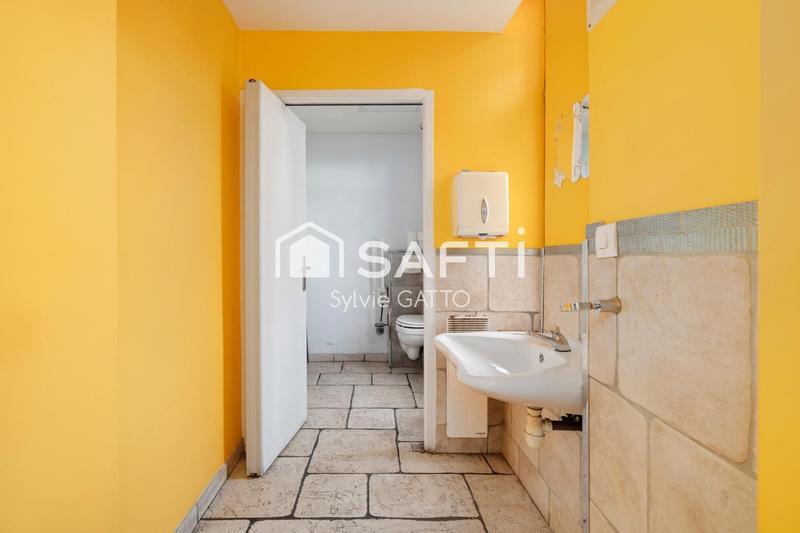 Local commercial - 60 m² - 2 pièces