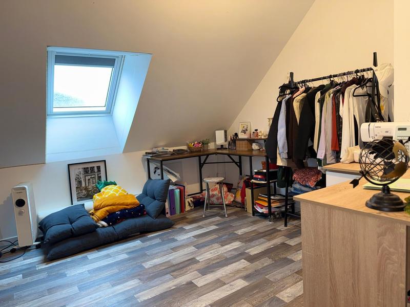 Appartement - 93 m² - 5 pièces