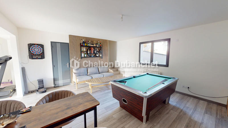 Maison - 185 m² - 7 pièces