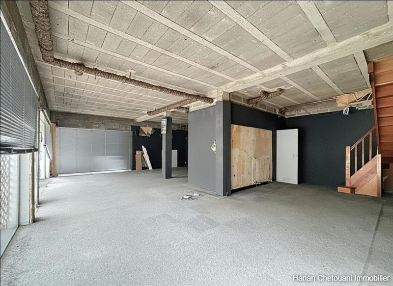 Immeuble - 216 m² - 10 pièces