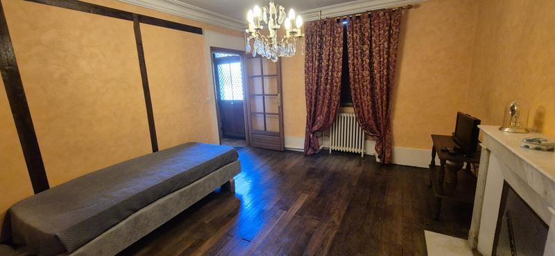 Villa - 203 m² - 11 pièces