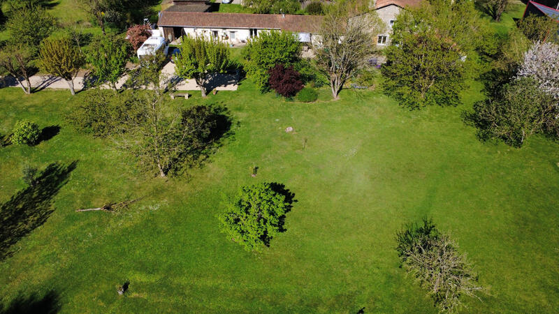 Maison - 219 m² - 7 pièces