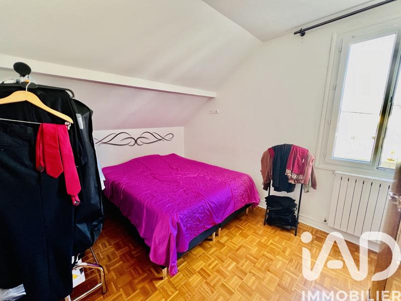 Maison - 99 m² - 6 pièces