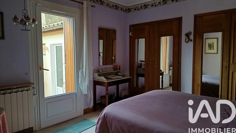 Maison - 255 m² - 6 pièces