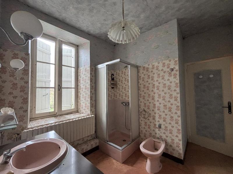 Maison - 216 m² - 11 pièces