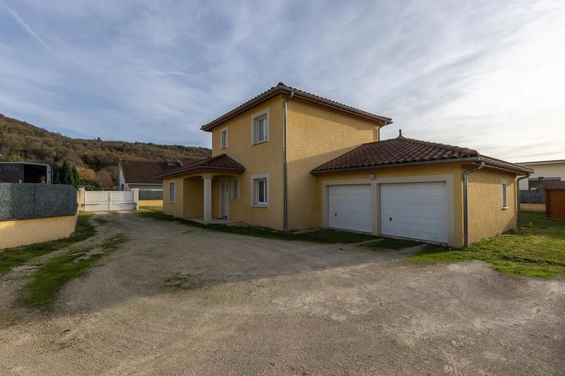 Maison - 125 m² - 4 pièces