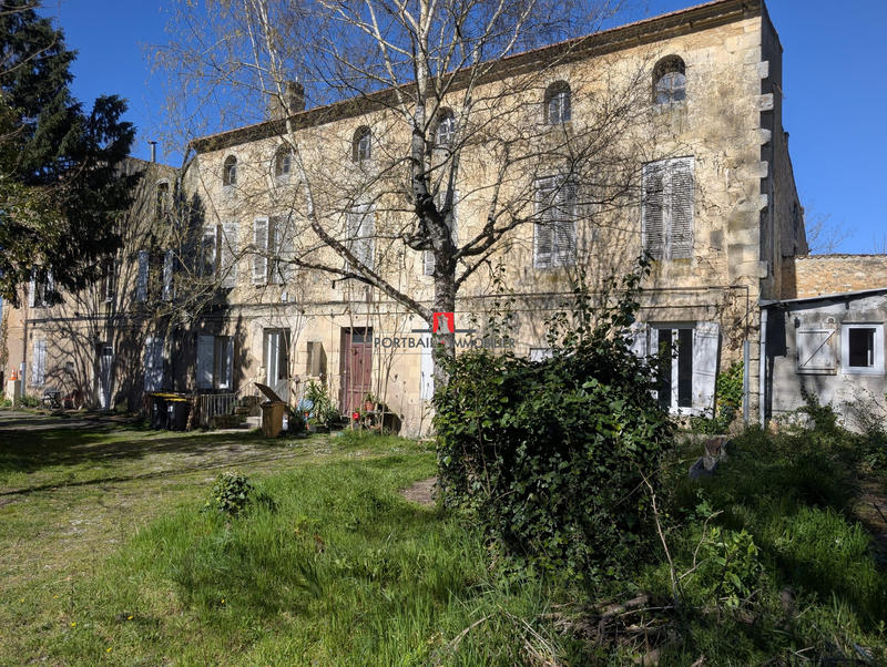 Maison - 500 m² - 15 pièces