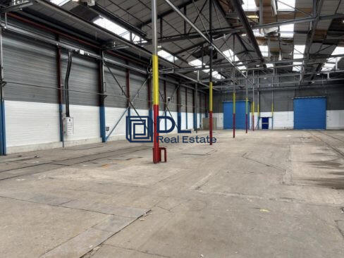 Entrepôt - 2 800 m²